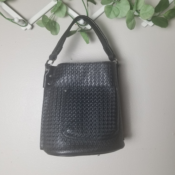 Patricia Nash black leather embossed bucket bag - Picture 3 of 9